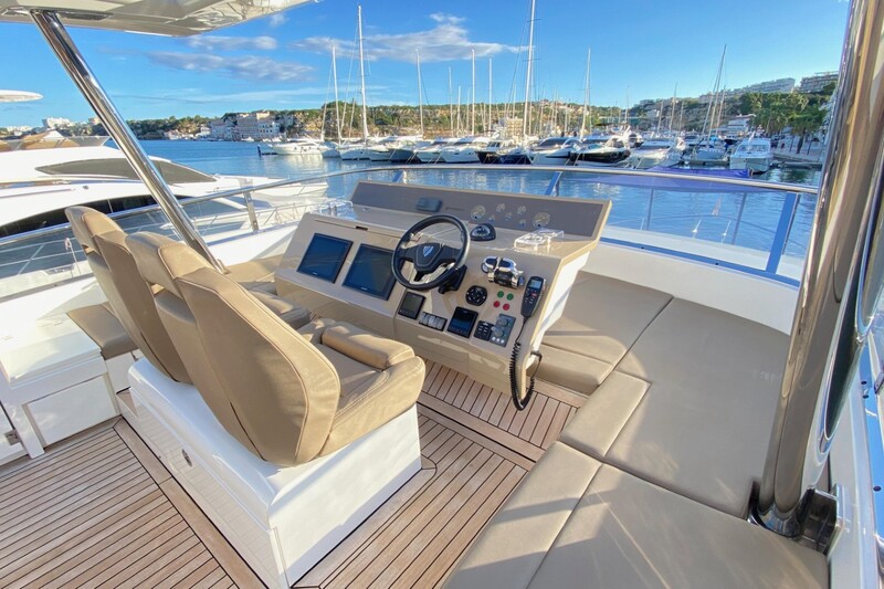 Image courtesy of JD Yachts Fairline Squadron 65