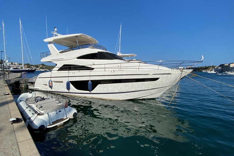 Image courtesy of JD Yachts Fairline Squadron 65