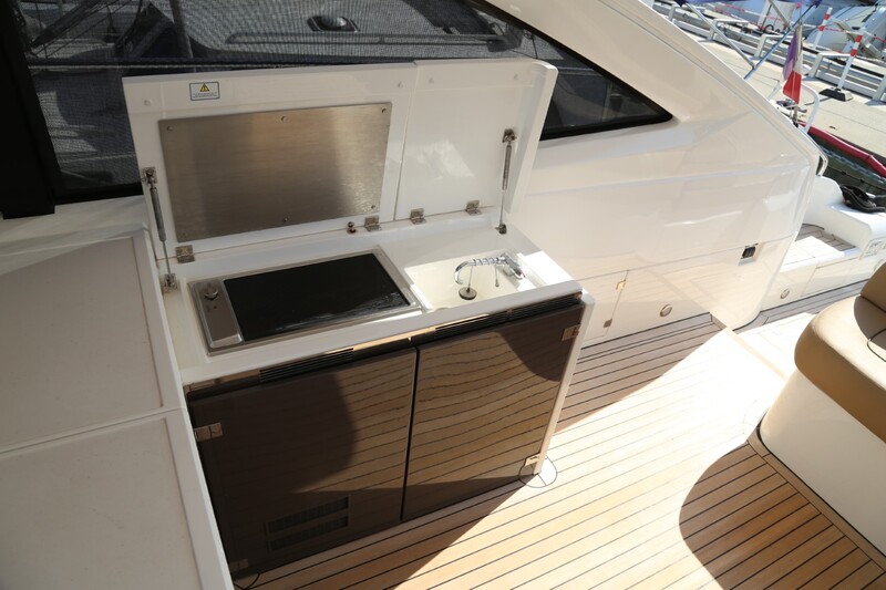 Image courtesy of JD Yachts Fairline Targa 48 Open