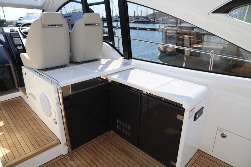 Image courtesy of JD Yachts Fairline Targa 50 GT Open