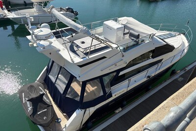 Fairline Squadron 42