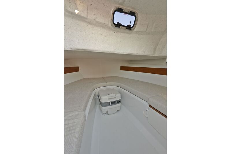 Jeanneau Cap Camarat 5.5 WA - Series 2