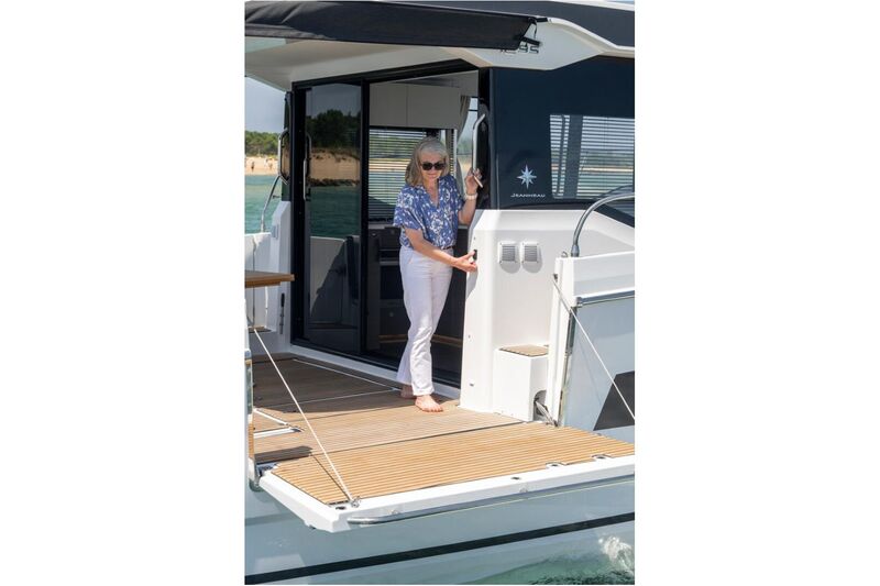  Jeanneau Merry Fisher 1295 Coupe