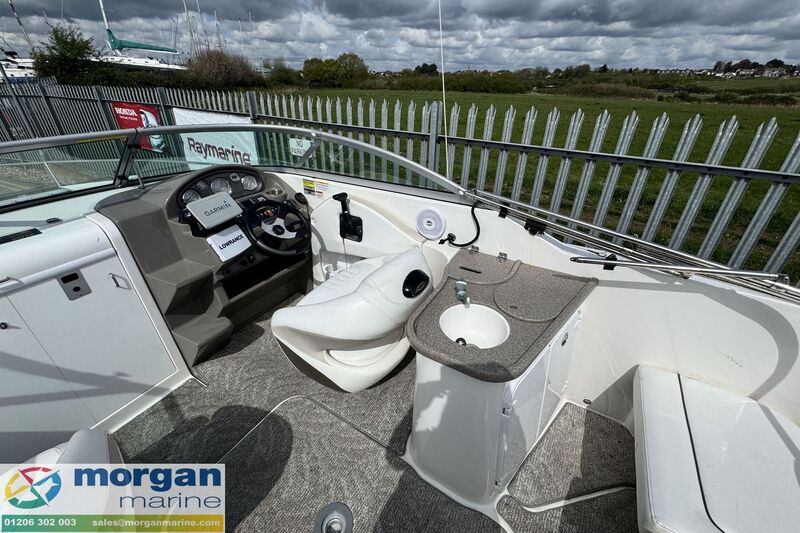  Rinker 230 Captiva Atlantic