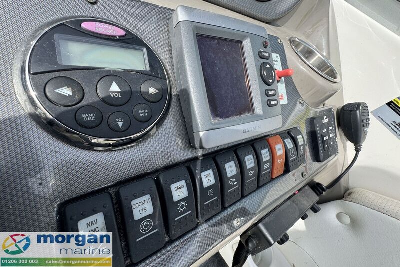  Rinker 230 Captiva Atlantic