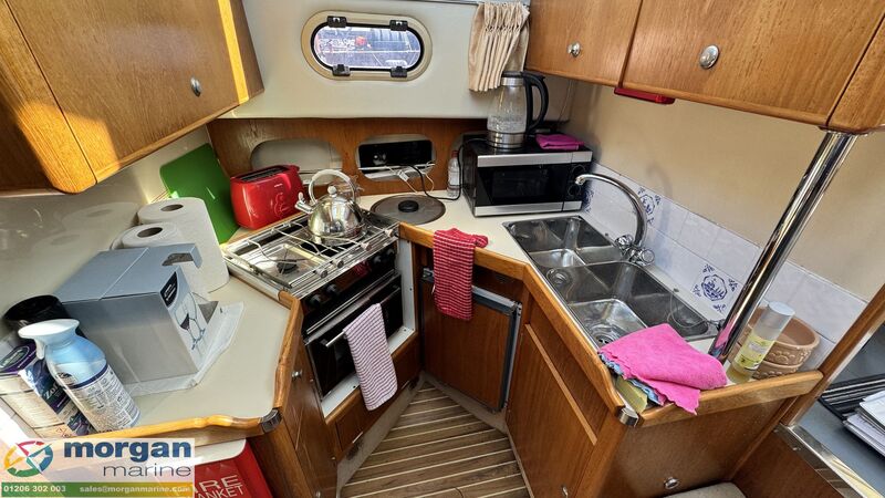  Hardy  32 Commander