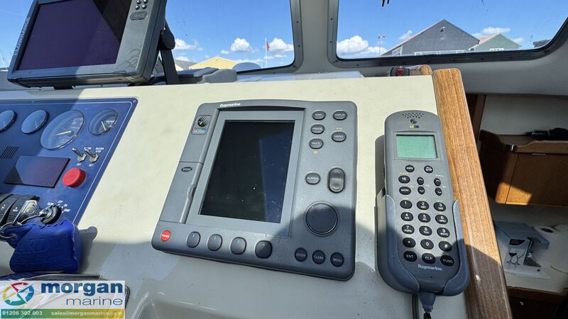  Hardy  32 Commander