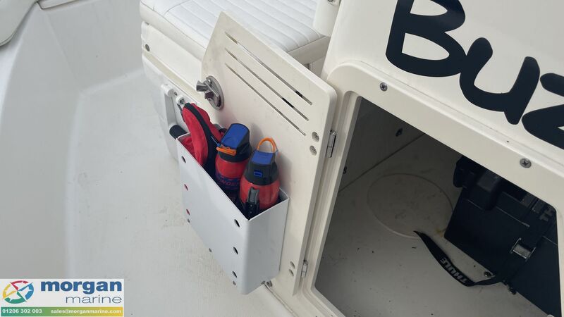  Boston Whaler  170 Montauk 