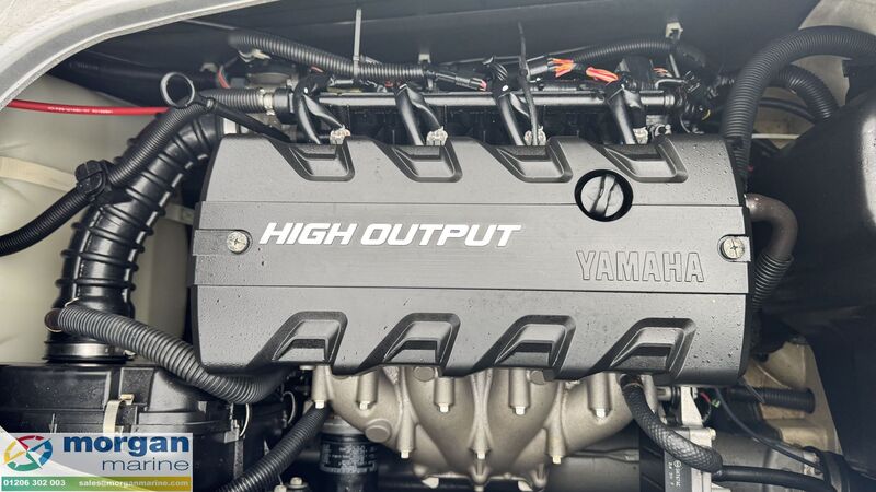  Yamaha WaveRunner  FX HO cruiser 