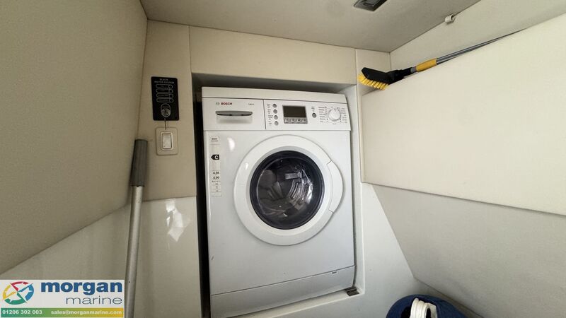  Sunseeker  Predator 52