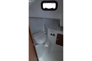 Jeanneau Merry Fisher 796 Sport - toilet compartment Jeanneau Merry Fisher 795 Sport - Series 2