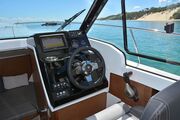 Jeanneau Merry Fisher 695 wheelhouse boat - helm position Jeanneau Merry Fisher 695 - Series 2