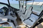 Jeanneau Cap Camarat 12.5 WA - engine controls and triple seats Jeanneau Cap Camarat 12.5 WA