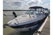 Maxum 2600 SE - port side and bow on pontoon Maxum 2600 SE Cruiser