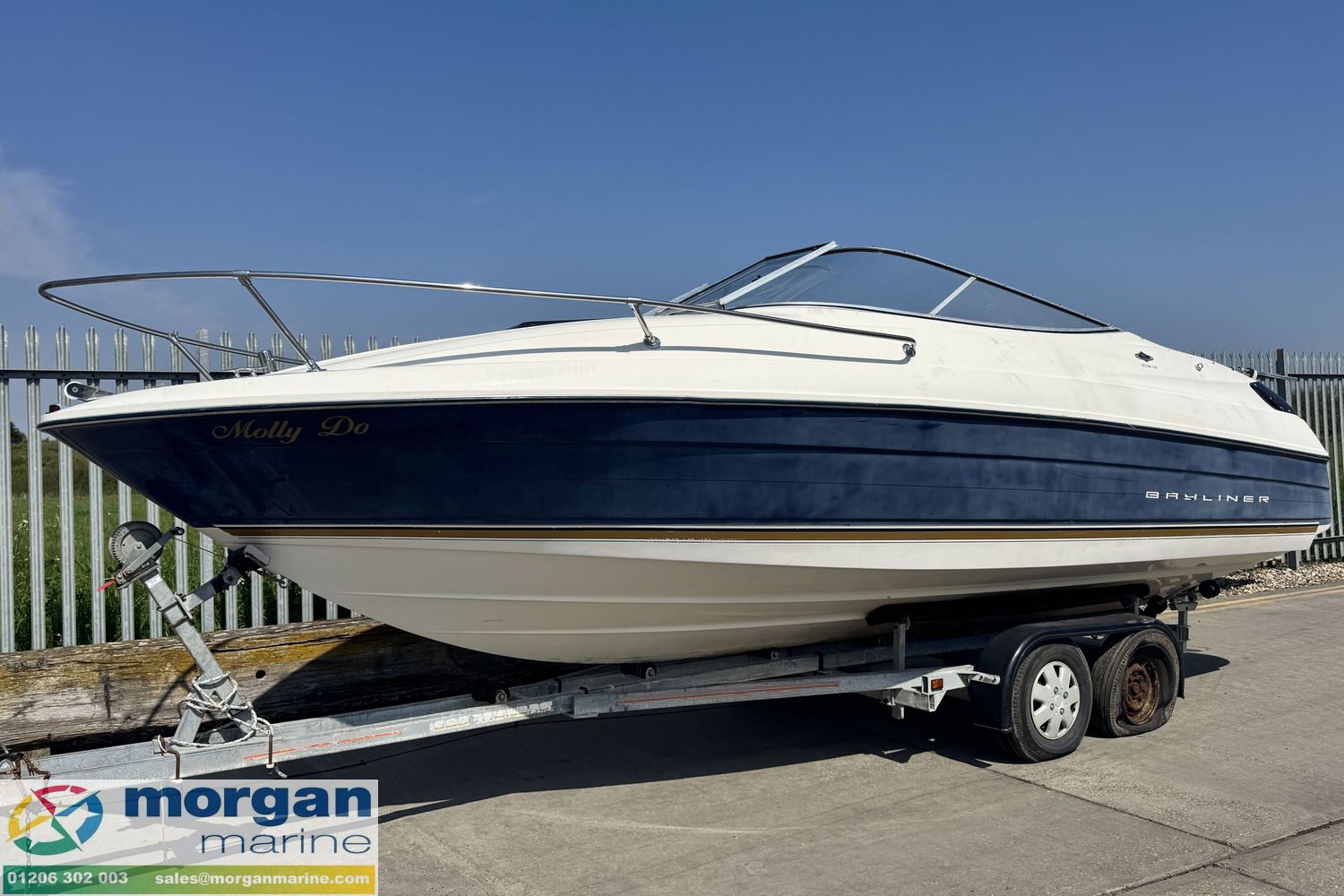 Bayliner 2252 LS till salu