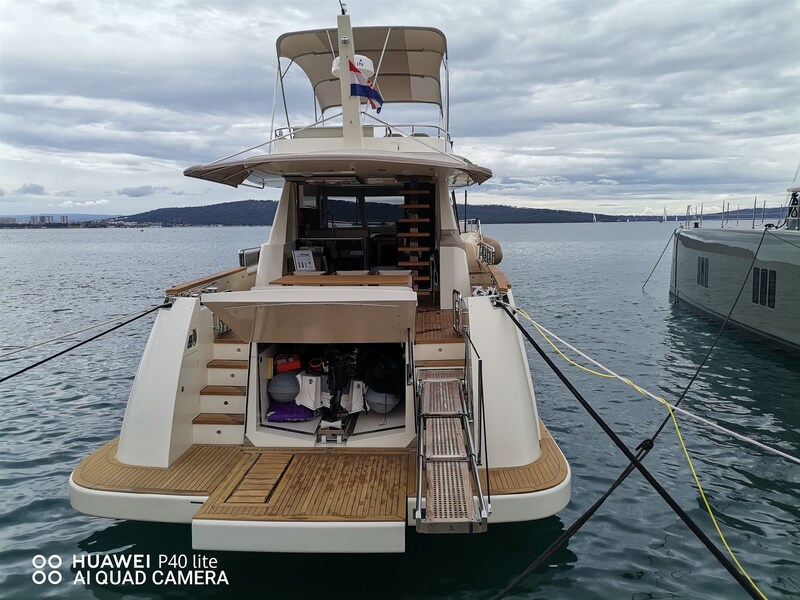 M70 fly rear Monachus Yachts Monachus 70 Fly