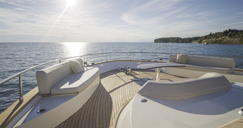 M70-Fly_bow Monachus Yachts Monachus 70 Fly