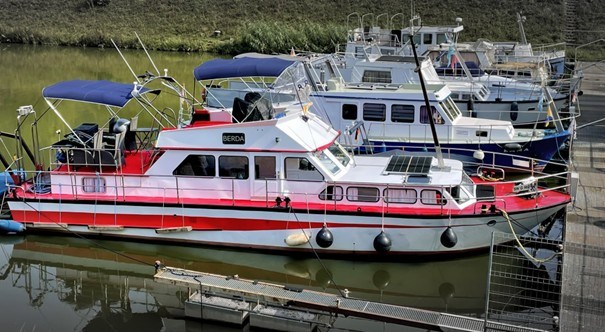 Weft Haßmersheim 15m Stahlmotoryacht till salu