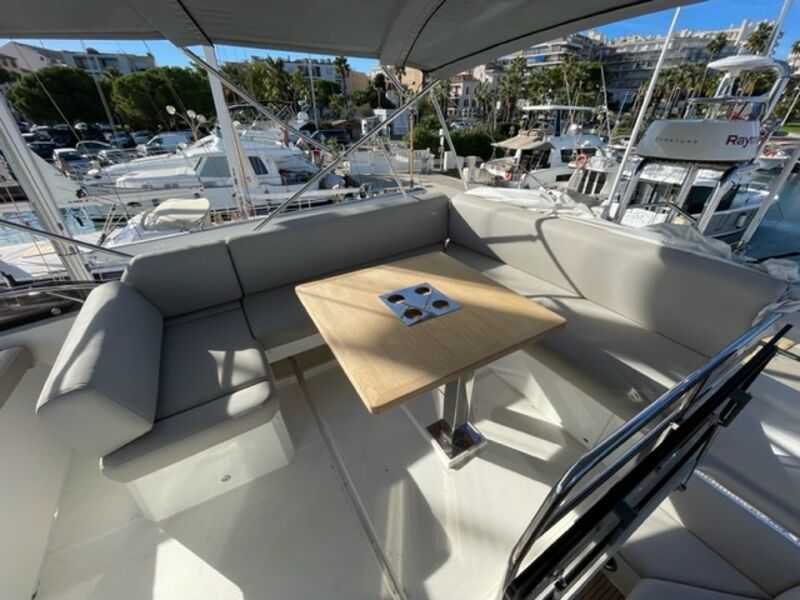  Jeanneau PRESTIGE 520 FLY