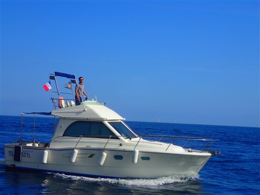 antares 905 (2) Beneteau Antares 905