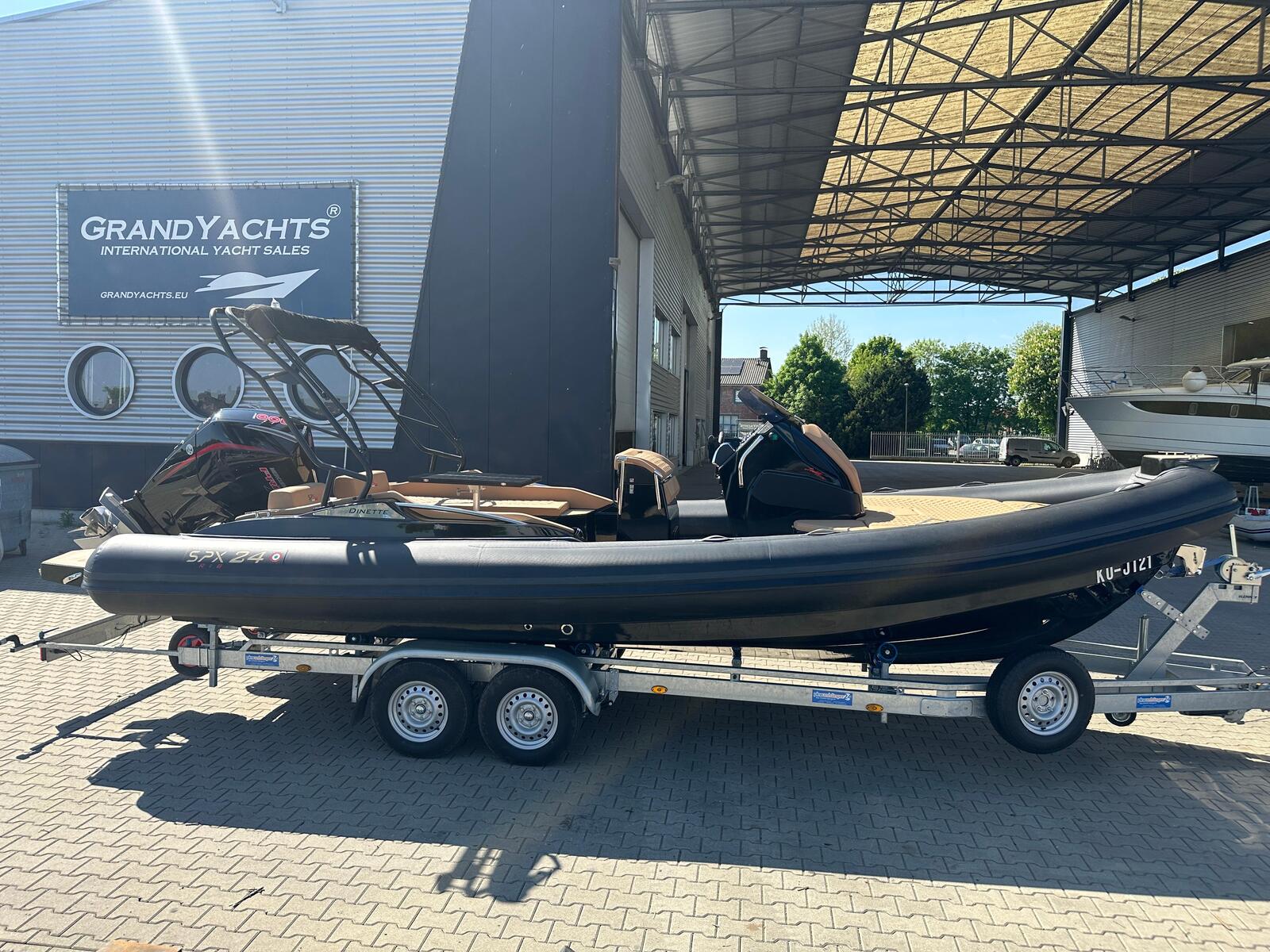 SPX RIB 24 Dinette till salu