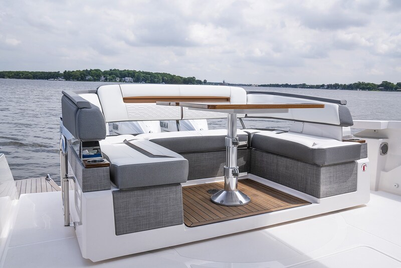 Tiara 43 LS aft dinette Tiara Yachts 43LS