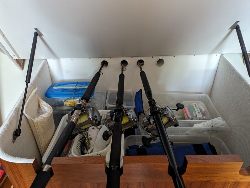 Tiara 3200 Open rods storage Tiara Yachts 3200 Open