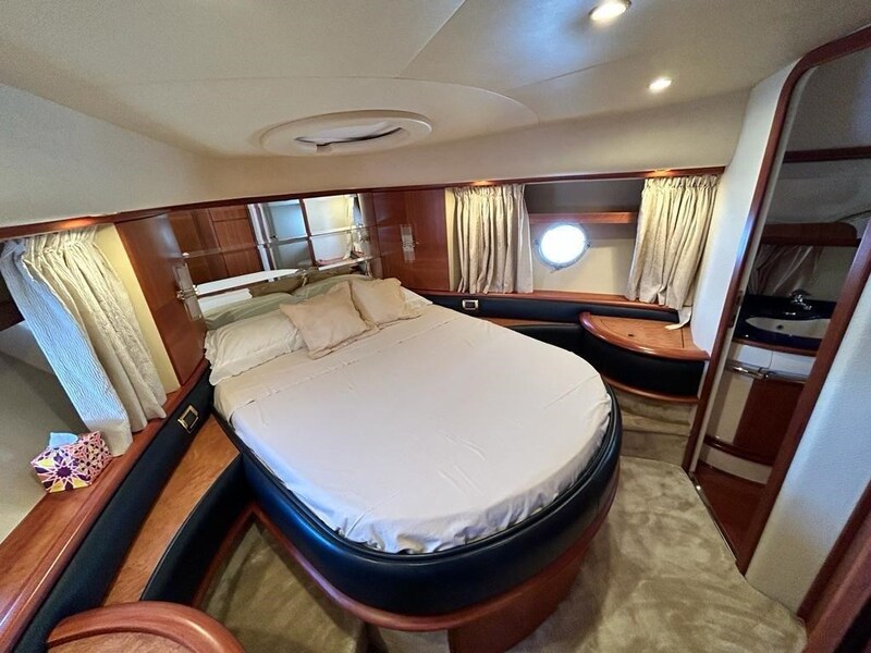 Az 62 Cabina VIP Azimut 62 Flybridge