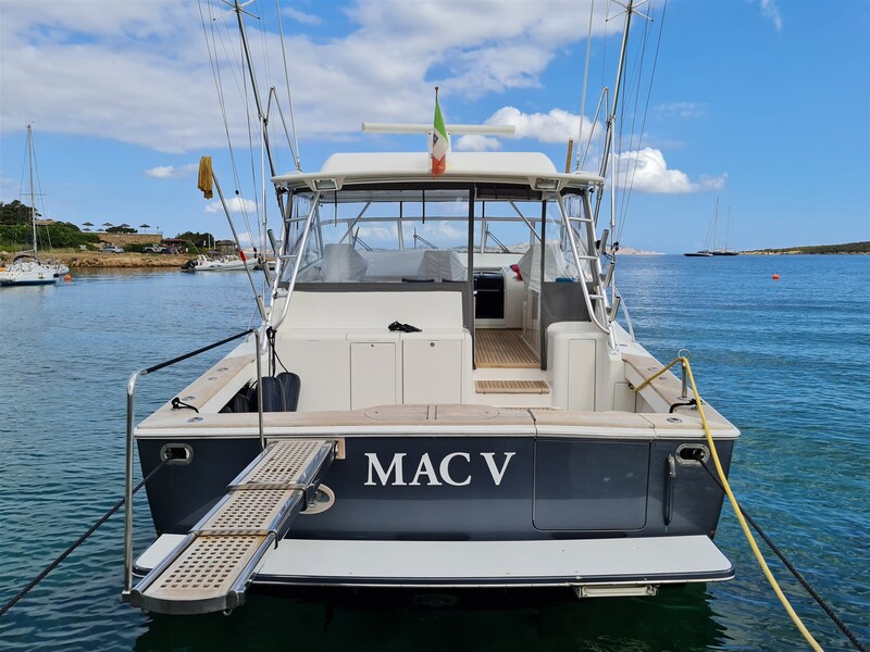 Viking 45 Open, stern view Viking Yachts 45' Open