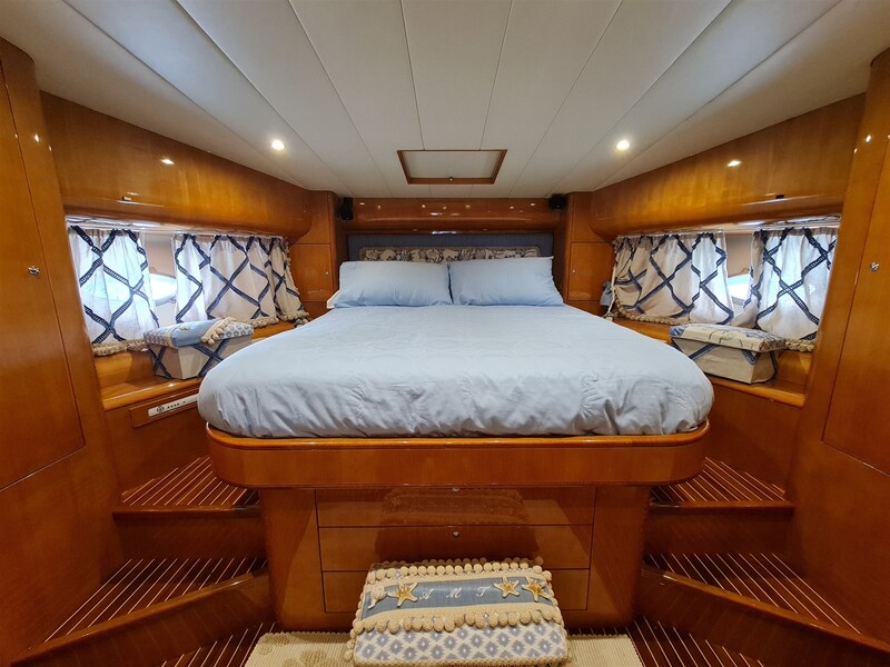 Uniesse 55 MY, owner's stateroom Uniesse Marine 55 MY