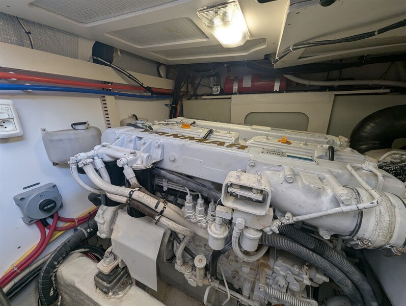 Sabre 42 Express engine detail Sabre Yachts 42' Hard Top Express