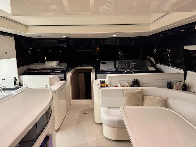 AB 75 Follia salon AB Yachts Follia 75