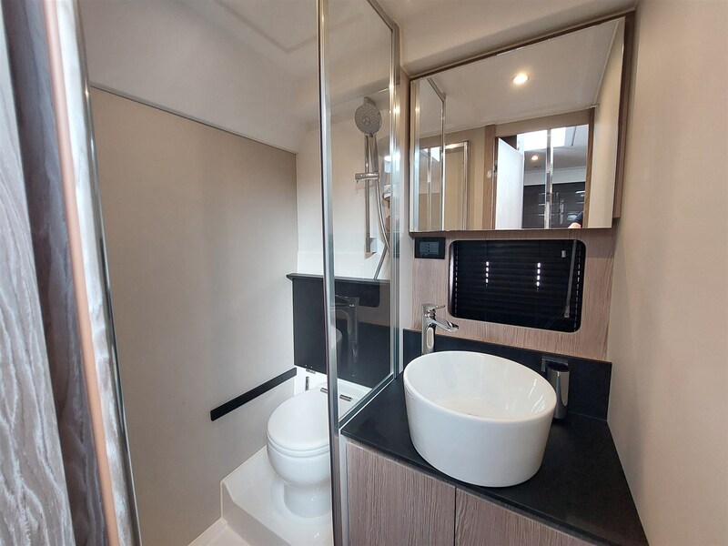 Azimut Atlantis 45 guest bathroom Azimut Atlantis 45