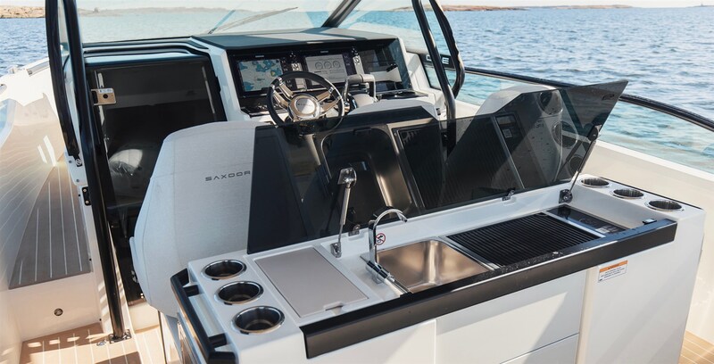 320GTOWetbar Saxdor 320 GTO