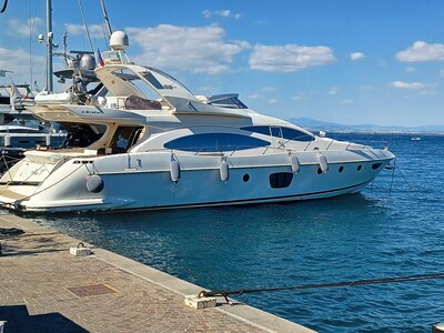 Azimut 68E