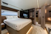 Azimut S7New, owner's cabin Azimut S7 M/Y 2023