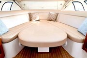 Intrepid 475 SY fwd conv dinette Intrepid 475 Sport Yacht