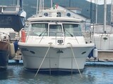 Tiara 3200 Open, bow view Tiara Yachts 3200 Open