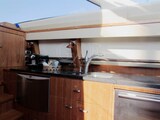 Tiara 5800 Sovran, galley Tiara Yachts 5800 Sovran