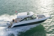 Tiara 34 LX cruising Tiara Yachts 34 LX