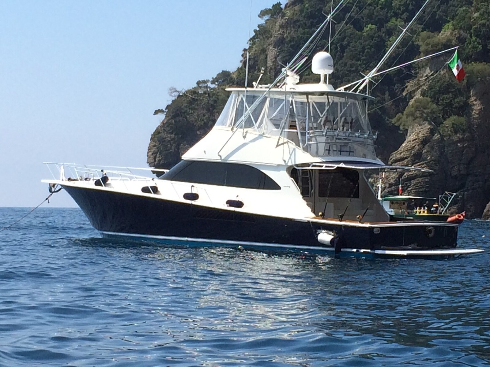 Viking Yachts 54' Convertible till salu