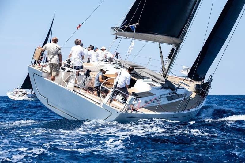 Italia Yachts 15.98 till salu