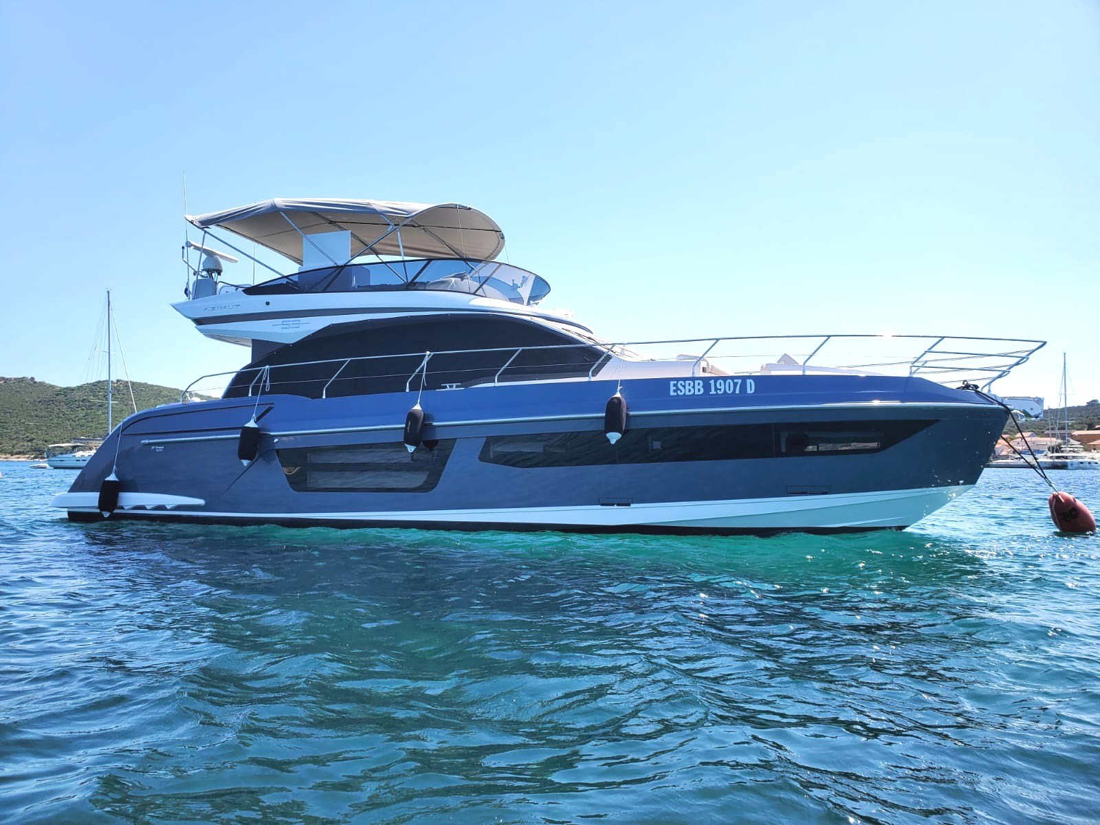 Azimut 53 Flybridge MY 2021 till salu