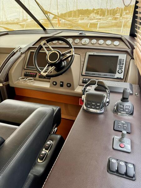 IMG-20250822-WA0078 Prestige Yachts 60 Fly