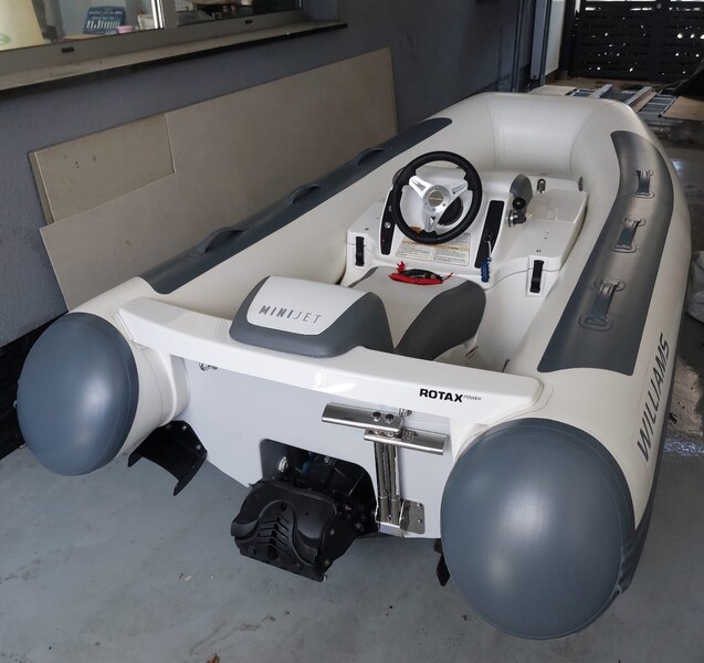 IMG-20250917-WA0024 Williams Jet Tenders 280 MiniJet