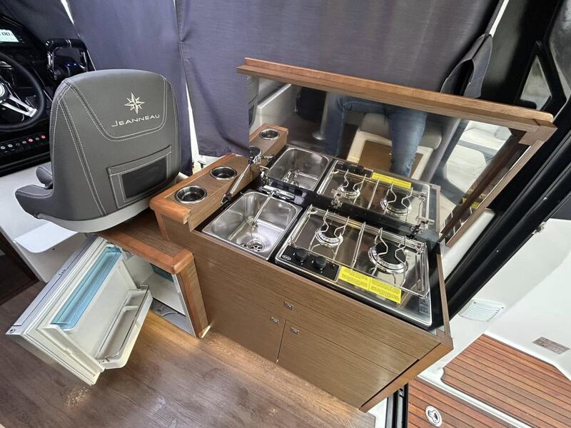 jeanneau-merry-fisher-895-slika-268767052 Jeanneau Merry Fisher 895