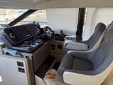 13b7522e-cc0f-f5f0-9a8a-76e84867b05e.256 Prestige Yachts 520s