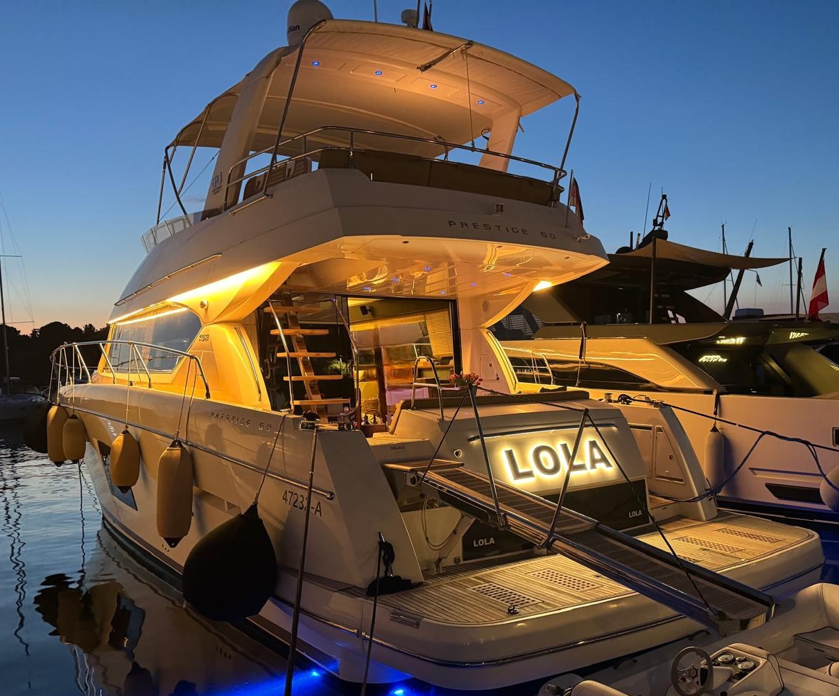 Prestige Yachts 60 Fly till salu