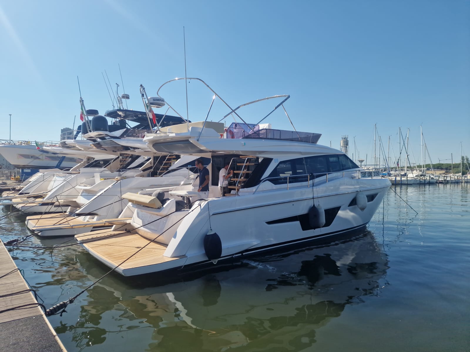 Ferretti 500 till salu
