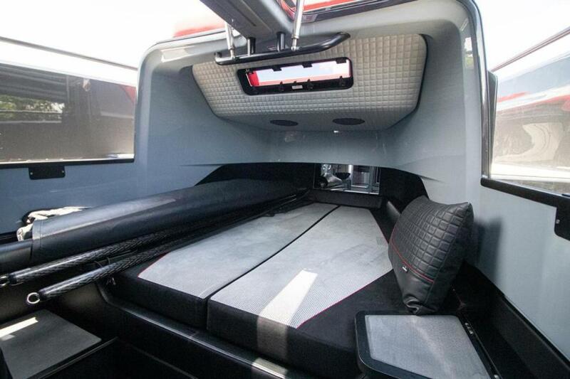  Brabus Shadow 900 Cabin Black Ops